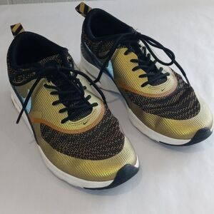 Nike Air max THEA gold and black size 7